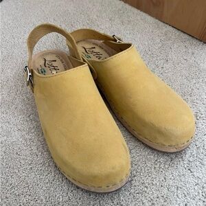 Lotta from Stockholm Yellow Suede Clogs